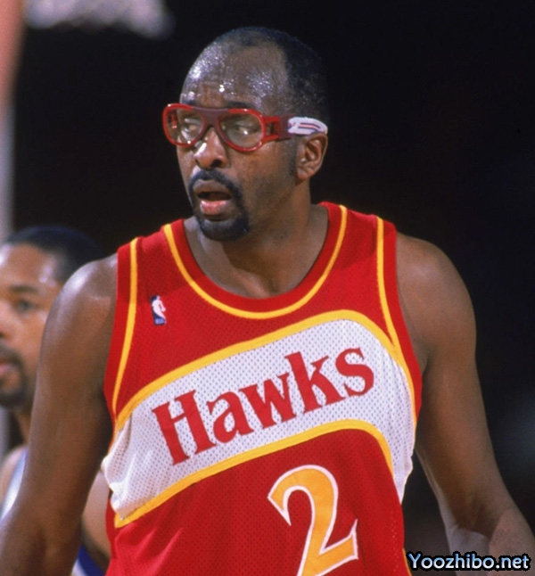 摩西-马龙:篮板传奇与NBA75大巨星的辉煌生涯